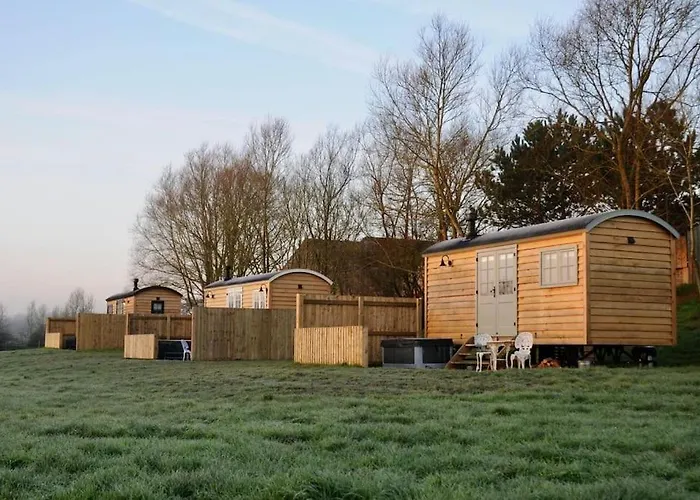 Cherry Blossom Hut * Bristol